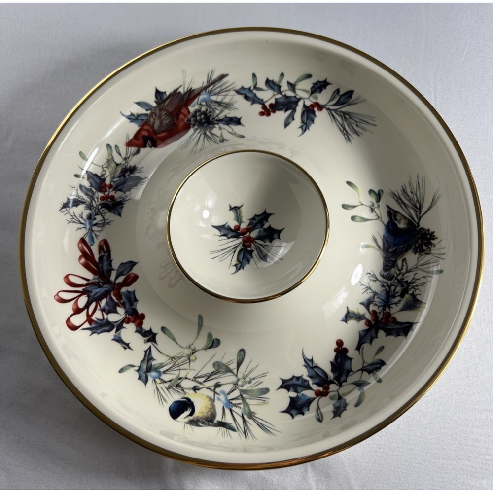 Lenox Winter Greetings 12" Chip & Dip Platter Holly Cardinal Bird Gold Trim 1999